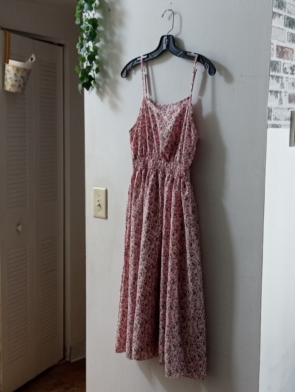Floral Pink Spaghetti‑Strap Midi Floral Dress